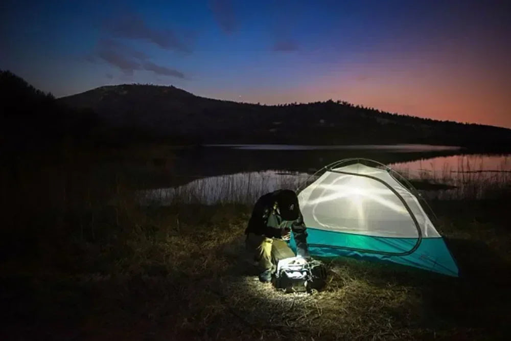 Rechargeable Zoom Utility Flashlight